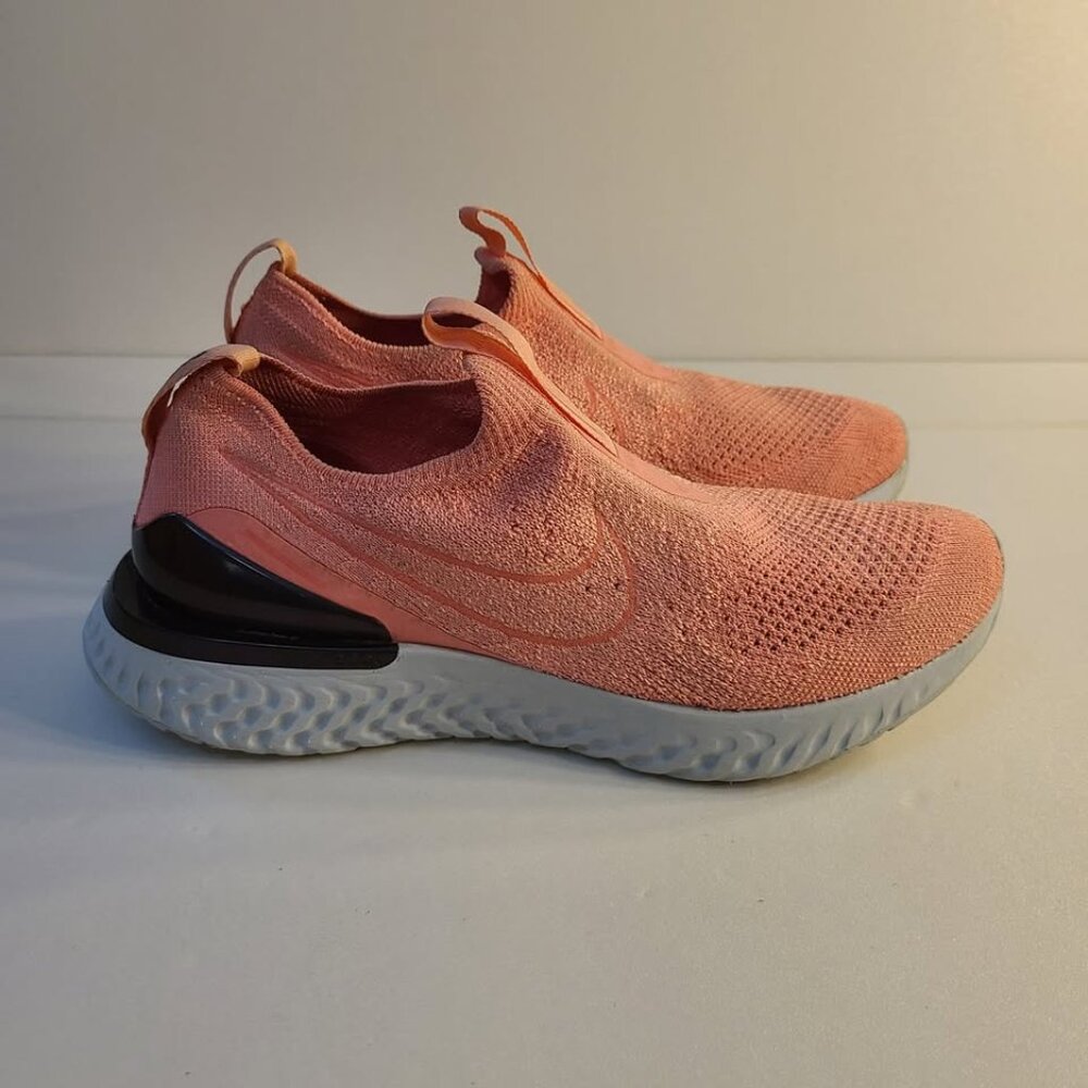 Nike Epic Phantom React Flyknit Bright Melon Woman's Size 7